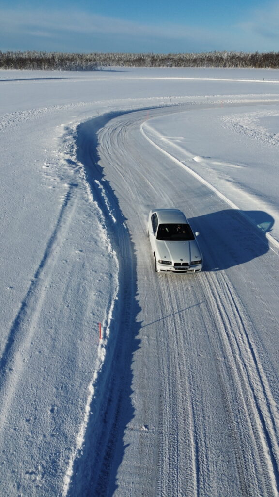 Rally car driving 1h for group 3-6 person